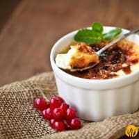 Creme brulee z tonka i karmelem